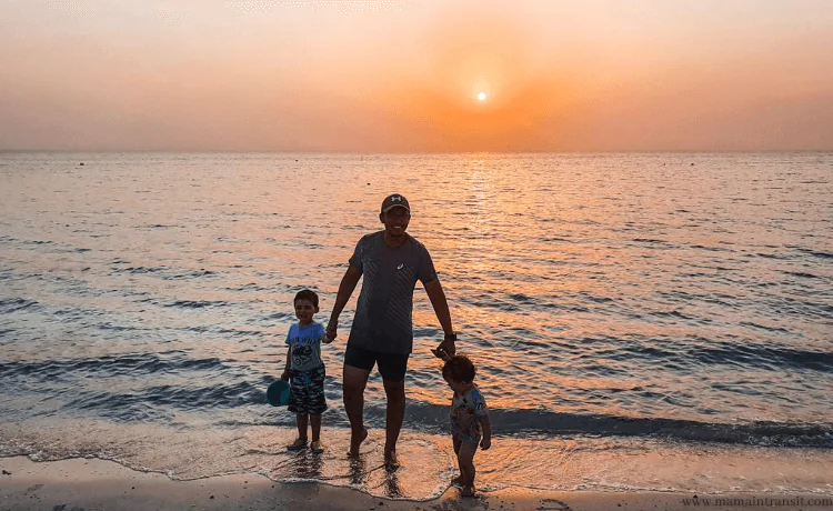 beaches in qatar, umm bab coast